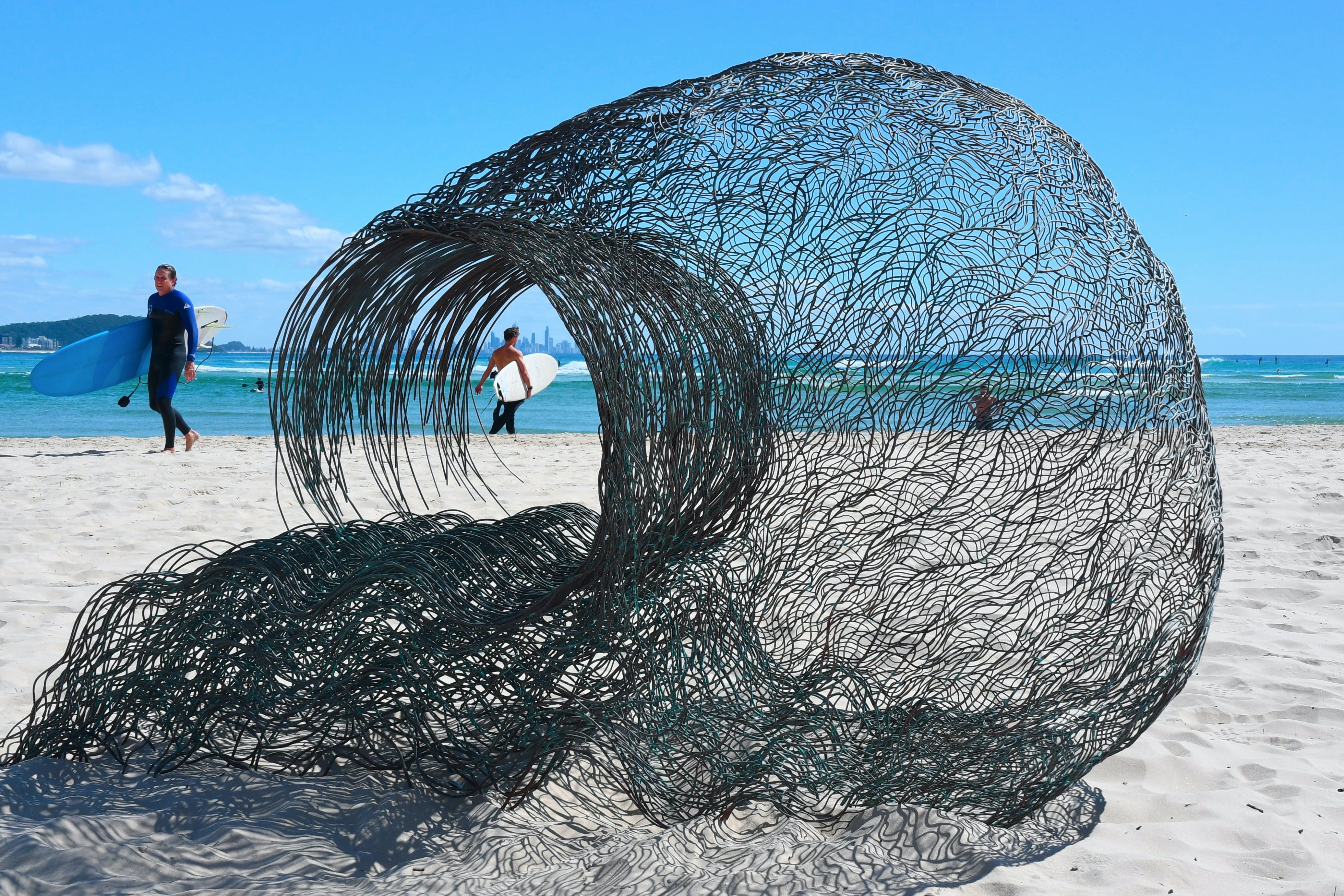 swell-sculpture-festival-currumbin-destination-gold-coast-events